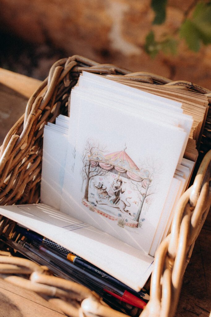 Corbeille de cartes illustrées du domaine, papeterie du mariage
